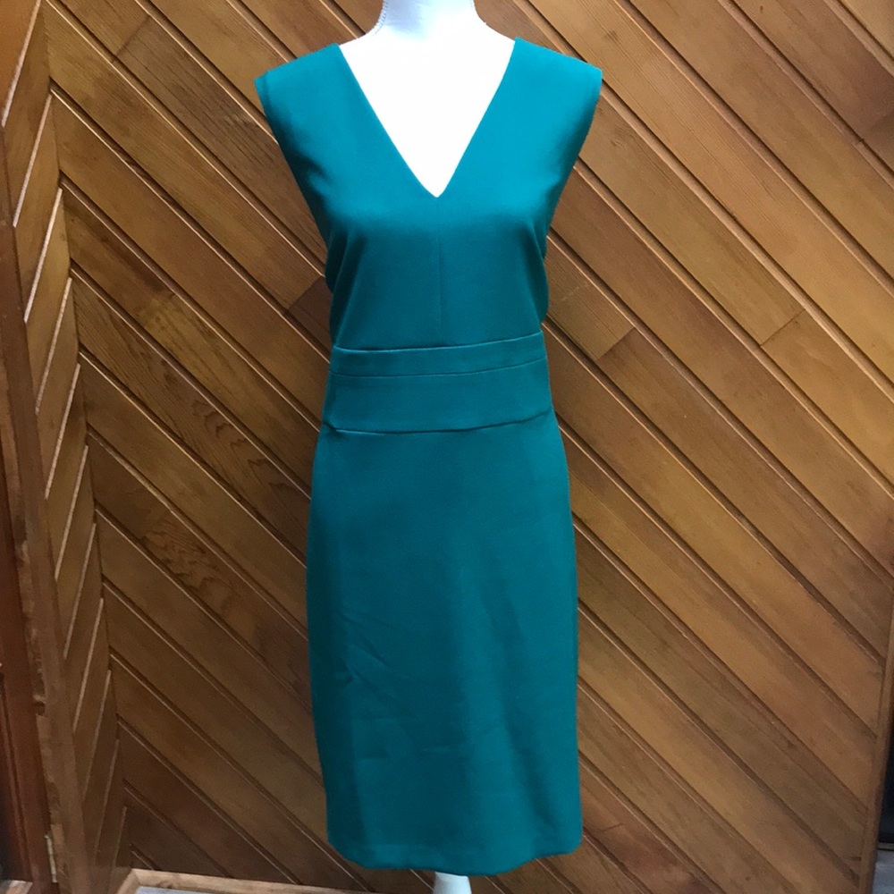 NWT ANN TAYLOR v-neck sleeveless green dress